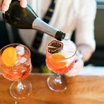 aperol spritz cocktail con passion fruit