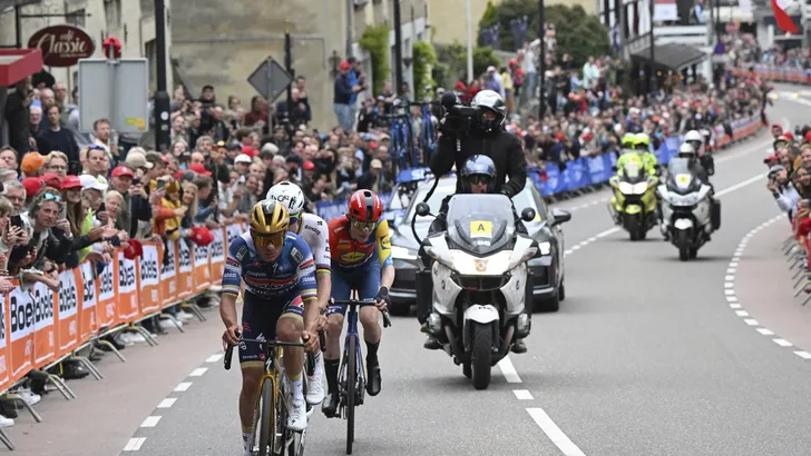 Sfeerbeeld op de Cauberg van de Amstel Gold Race 2024.
