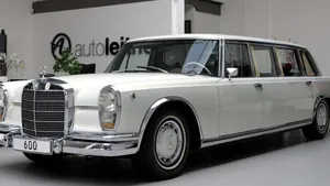 Extreem aangepaste Mercedes-Benz 600 Maybach te koop in Nederland