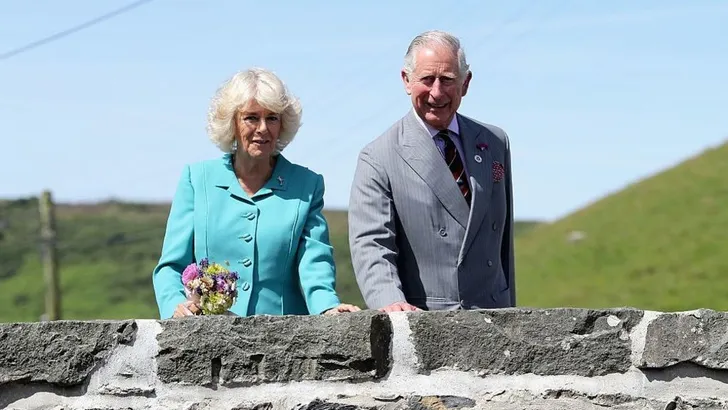 Neem een kijkje in het paleis van Charles en Camilla