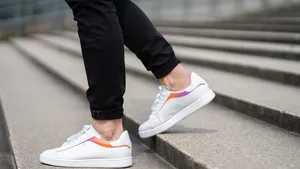 Win een paar Solar Powered Sneakers (op maat gemaakt!) 