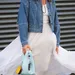 Stijlvolle outfit met stylish accessoires.