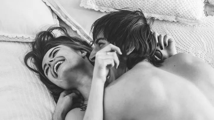 Zo veel procent van de bruidsparen heeft sex tijdens de huwelijksnacht