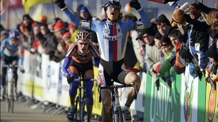 Cross van Zeddam wegens geldgebrek geschrapt