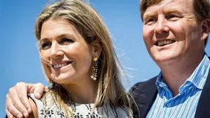 Máxima en Willem-Alexander hebben date-night bij Paleis Soestdijk