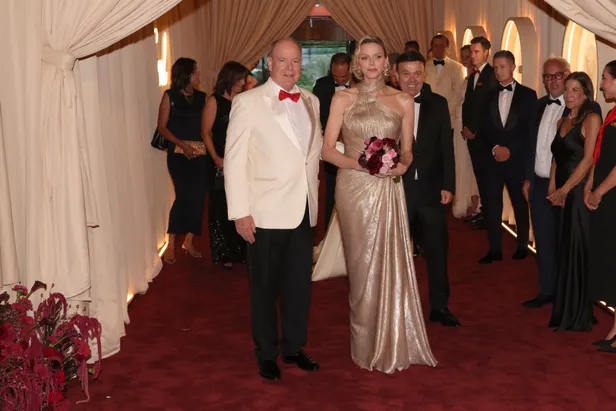Prins Albert en prinses Charlene bij het Rode Kruis-Gala, juli 2026.