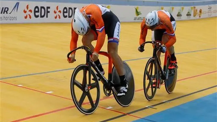 Stroetinga breekt schouder in Londen