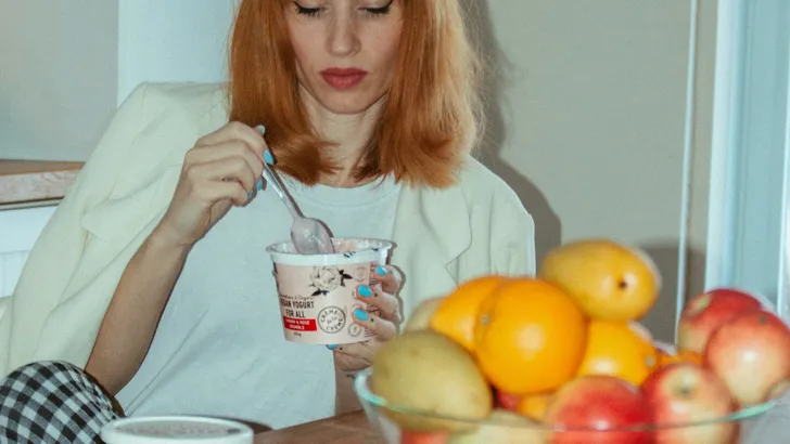 Denk je gezond te snacken voor het slapengaan? Deze twee populaire producten saboteren direct je slaaphormoon