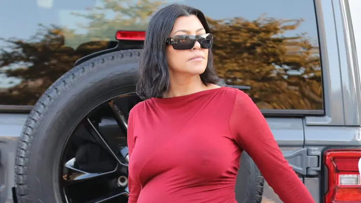 Braless Kourtney Kardashian Showcases Baby Bump For Lunch Date With Sister Kendall