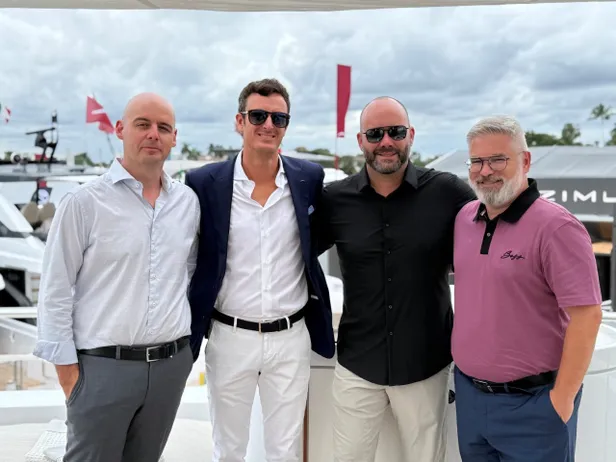 Azimut en Marine 360