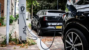 Stijgende brandstofprijzen jagen de occasionkoper naar de elektrische auto