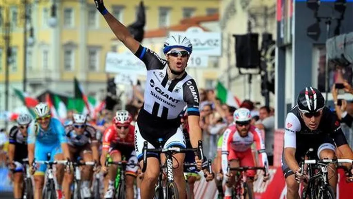 Slotrit Giro prooi voor Mezgec