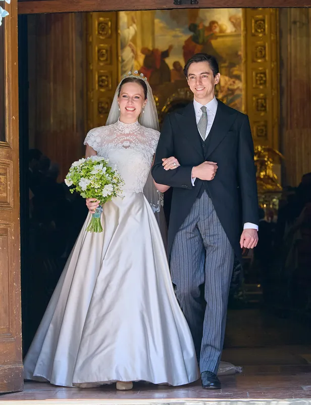 Bruiloft Isabel van Habsburg-Lorraine en Carlos Gaytán de Ayala, juli 2026: het paar verlaat de kerk in Wenen na afloop van de huwelijksceremonie.