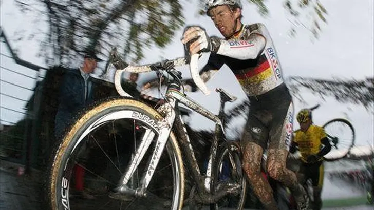 Ook crosstitels voor Walsleben en Mourey