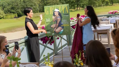 De green was nog nooit zo glamoureus! Moïse Trustfull schittert in full golf glam op de nieuwe Grazia-cover en die werd natuurlijk geheel in stijl onthuld bij de Goyer Golf & Country Club.