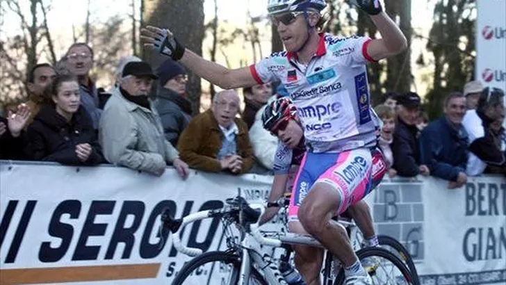 Cunego wint opnieuw in Coppi en Bartali