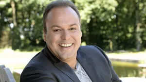 Zo ziet de oudste zoon van Frans Bauer er nu uit