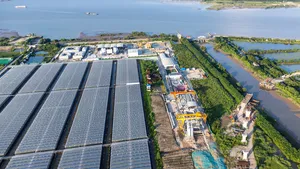 China koos hier niet voor een brug, maar voor een tunnel 113 meter onder de zeebodem