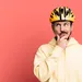 Helmen in het verkeer: van fiets tot motorscooter