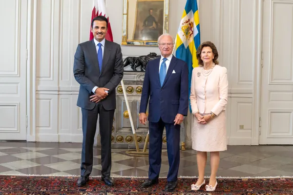 Silvia tijdens een lunch met de Hoogheden uit Qatar