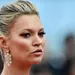 Kate Moss openhartig over modellenleven als tiener: 'Ik vond het vreselijk!'