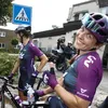 Video | Etappewinnares Ladies Tour kan niet alleen hard fietsen, maar ook goed en grappig dansen!