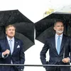 Regen, regen ga toch weg: de grappigste herfstfoto's van de royals | Nouveau