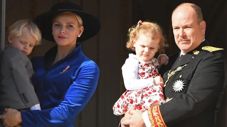 Monaco: eerste ver-weg-vakantie voor Royal Twins