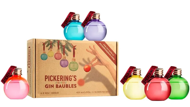 Cheers! Er zijn nu kerstballen met gin
