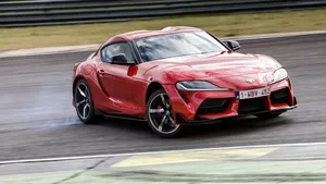 Yes! Toyota GR Supra krijgt toch een handbak