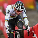 Mathieu van der Poel voelt Nederlandse WB-selectie in Dendermonde aan