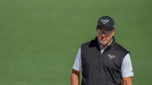 Mickelson heeft de nieuwe manieren nog niet helemaal onder de knie getuige zijn  MC in The  Masters.