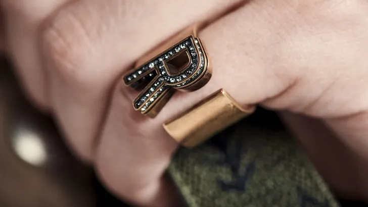 Hebben! Met My ABCDior maak je je Dior-klassiekers persoonlijk