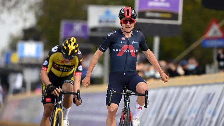pidcock van aert