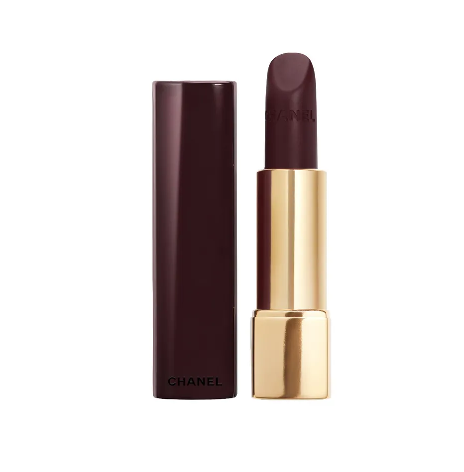 Van gloss tot olie tot lippenstift: déze 10 producten voor je lippen wil je nú proberen.