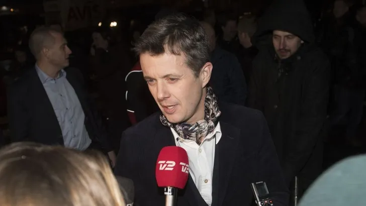 Prins Frederik: fashion statement met sjaaltjes 