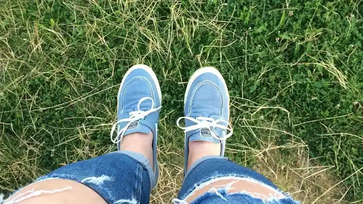 spijkerbroek met gaten