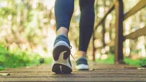 Sneller wandelen, minder belasting: de ideale sport voor je gewrichten