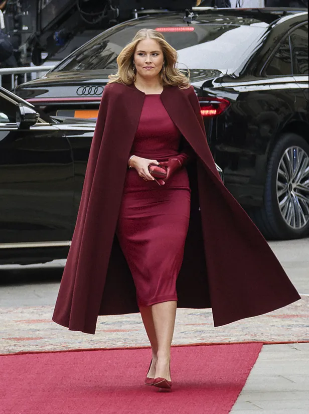 Bij de Luxemburgse Trounwiessel in oktober vorig jaar verscheen Amalia ook in fabuleus bordeaux.