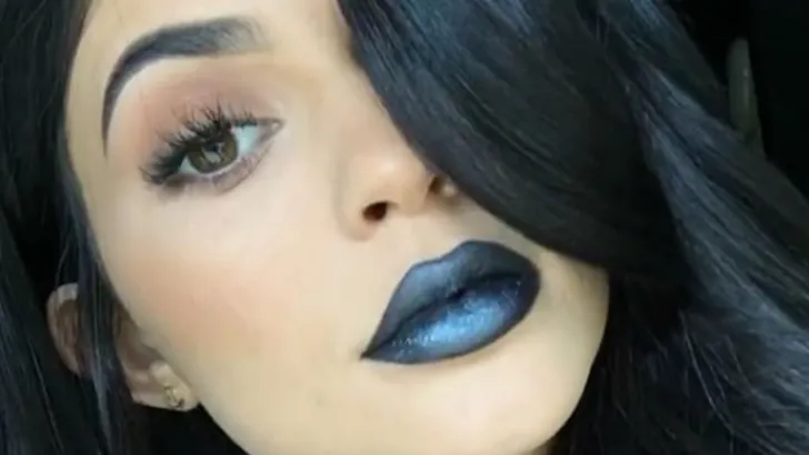 Kylie Jenner lanceert een nieuwe lipkleur: hot or not?