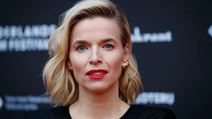 Thekla Reuten wint Gouden Kalf voor Narcosis op Nederlands Filmfestival 