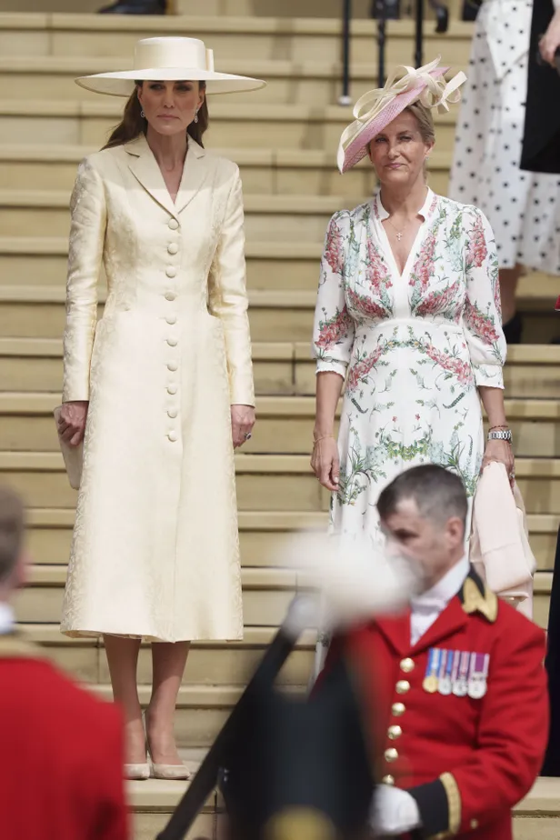 Garter Day 2026: Prinses Kate in butter yellow robe manteau.