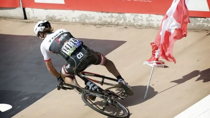Cancellara sukkelt met pijnlijke ribben na Roubaix