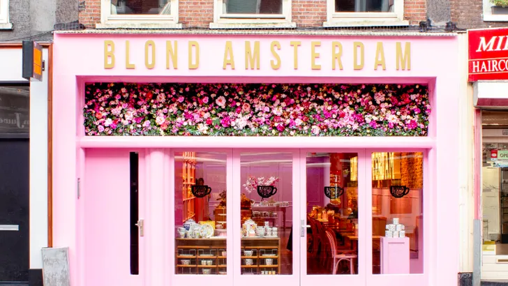 Must-visit: Blond Amsterdam opent roze restaurant in Amsterdam