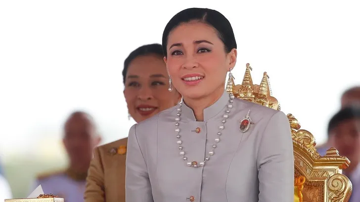 Thailand: koningin Suthida is een soort McGyver?