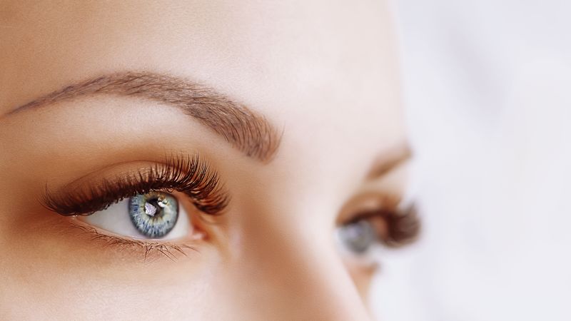 This is how you recognize and prevent unhealthy or brittle eyelashes