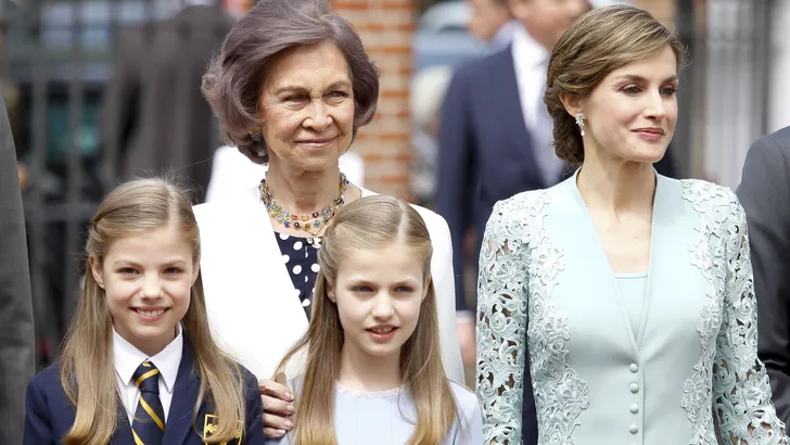 Prinses Sofia van Spanje doet communie