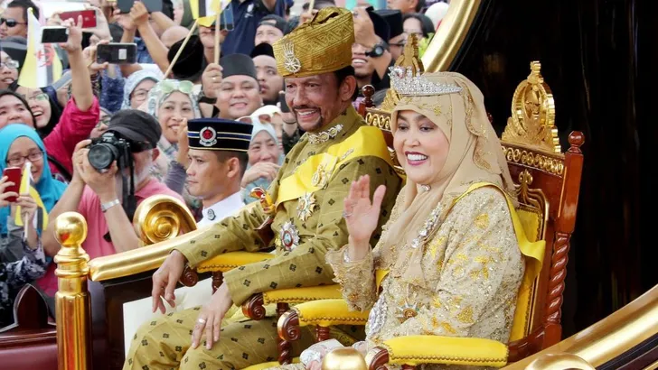 Backstage met prins Mateen van Brunei