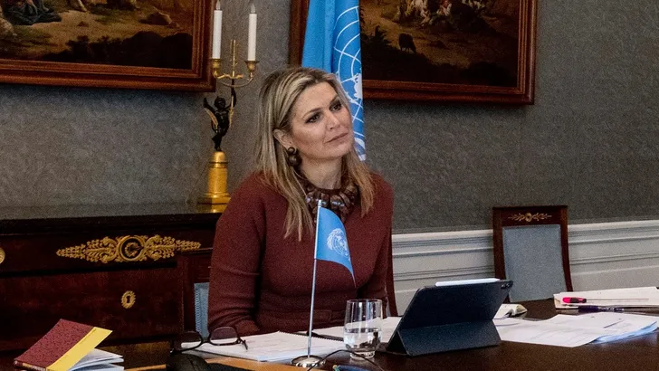 Máxima blijkt VN-vlaggen in huis te hebben!