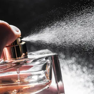 Waarom jouw favoriete parfum op elke huid anders ruikt